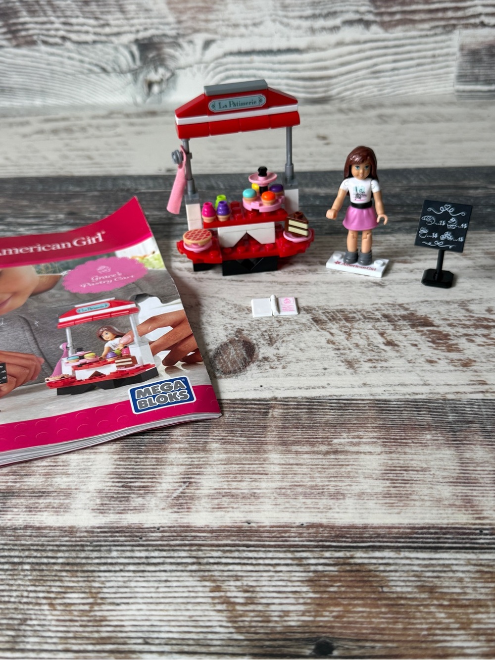 Mega Bloks AMERICAN GIRL Doll GRACE Pastry Cart Set w Figure Manual MISSING 1 pc